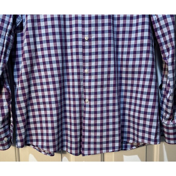 Hugo Boss Slim Fit Button Down Collar Italian Fabric Shirt Men's Size 43/17 - Picture 3 of 7
